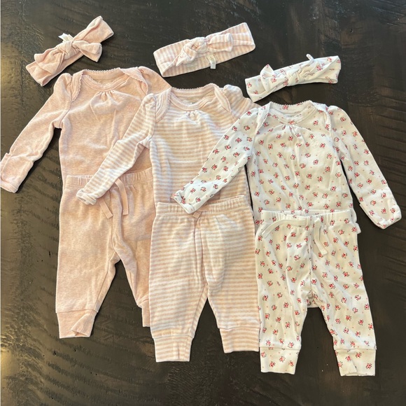 3 Baby Gap Outfits 0-3M - Picture 7 of 7